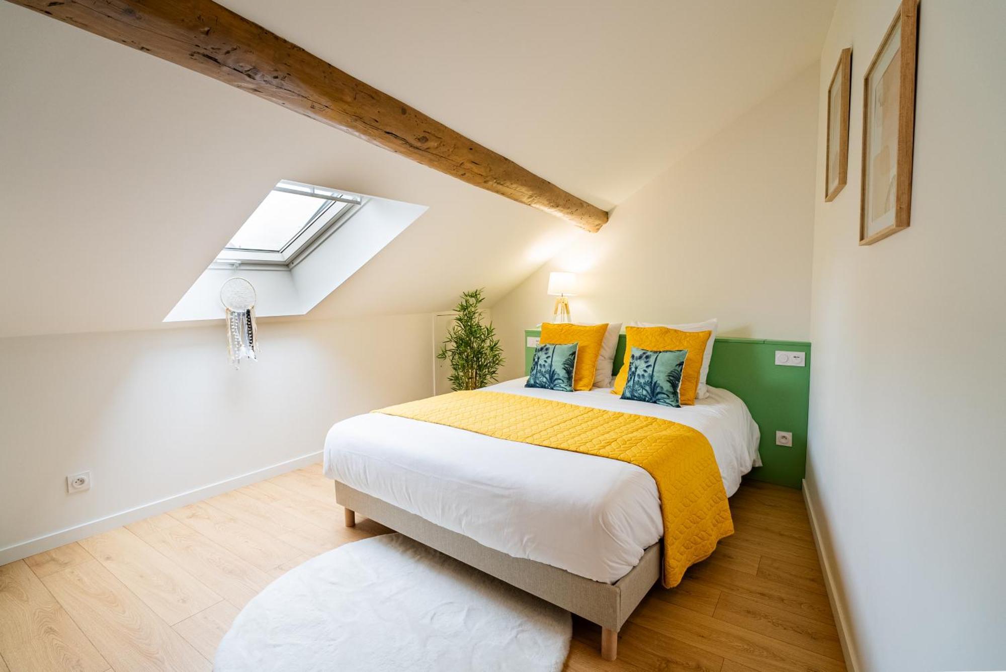 Au Duplex D'Or Centre Historique Daire Besançon Dış mekan fotoğraf