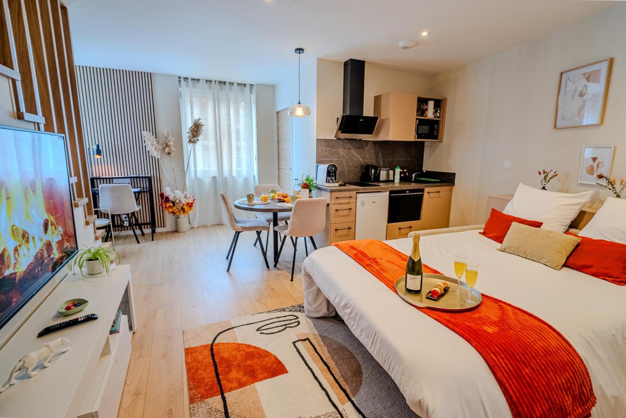 Au Duplex D'Or Centre Historique Daire Besançon Dış mekan fotoğraf